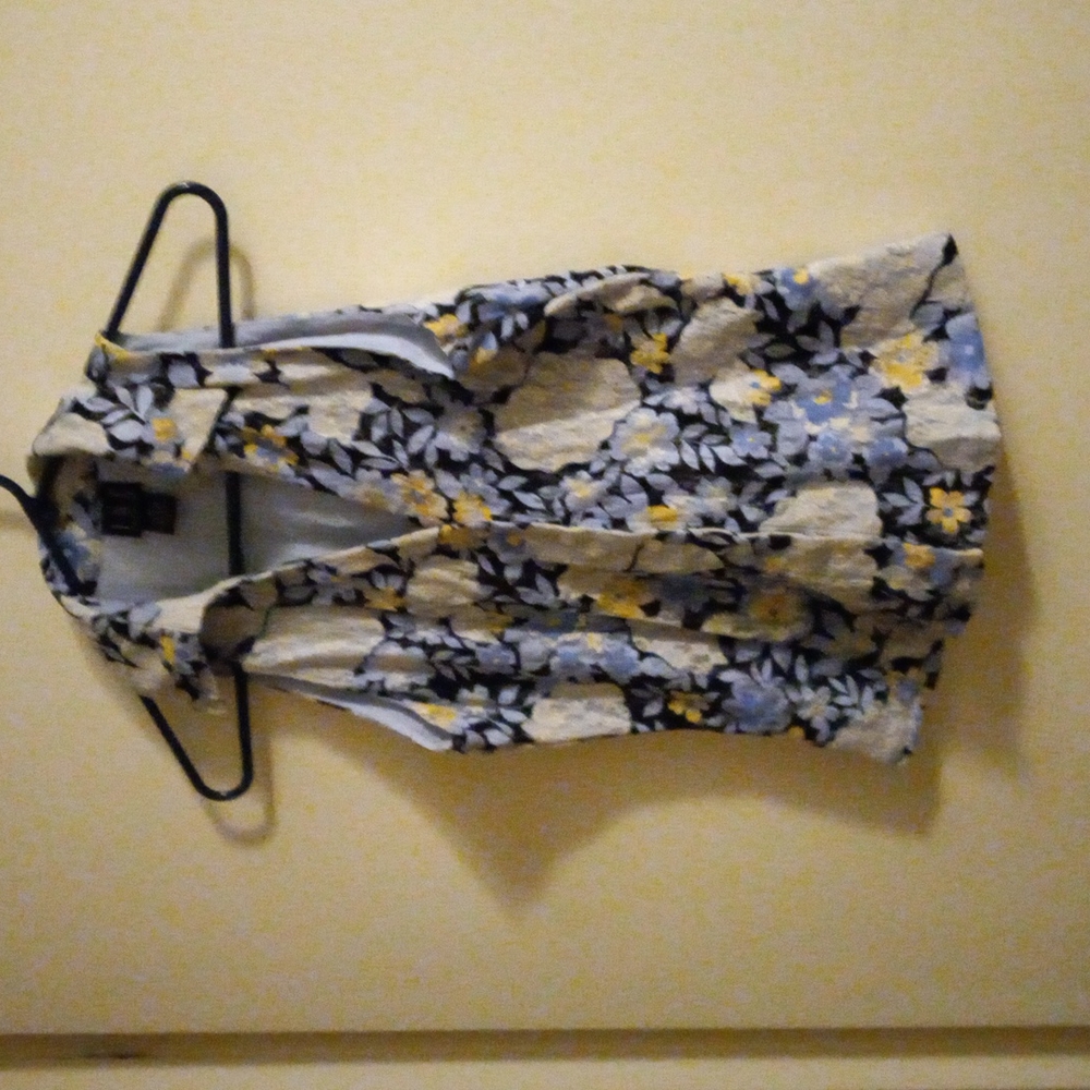 Cute flower summer shirt yellow white and blue and dark blue black